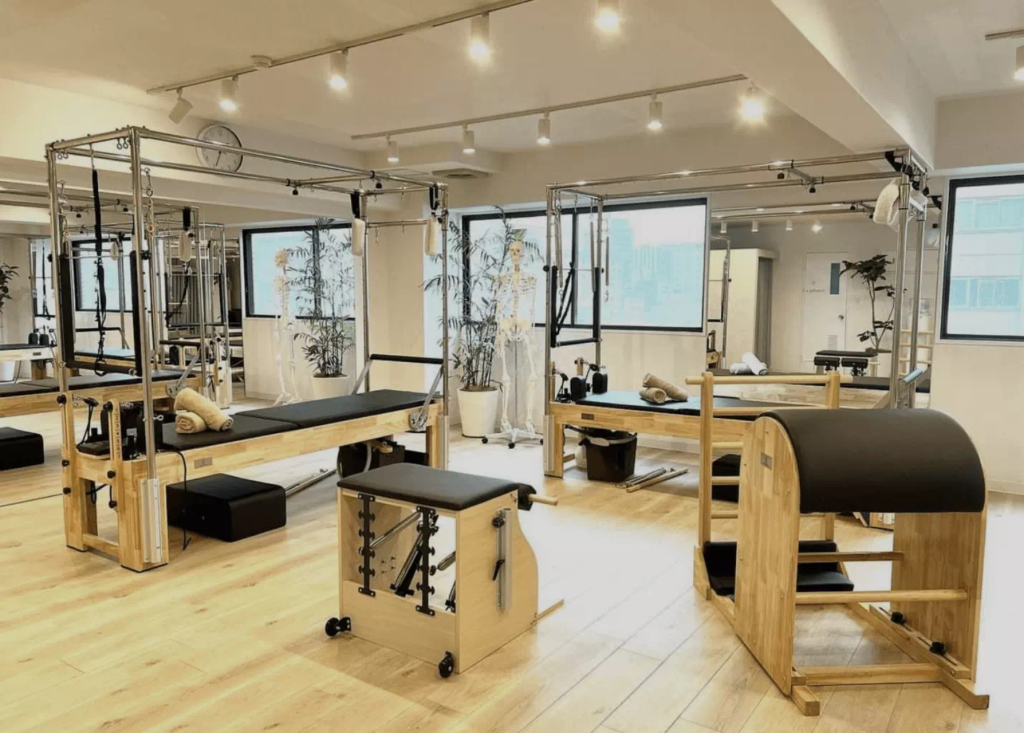 La pilates 表参道店 ピラティス 比較