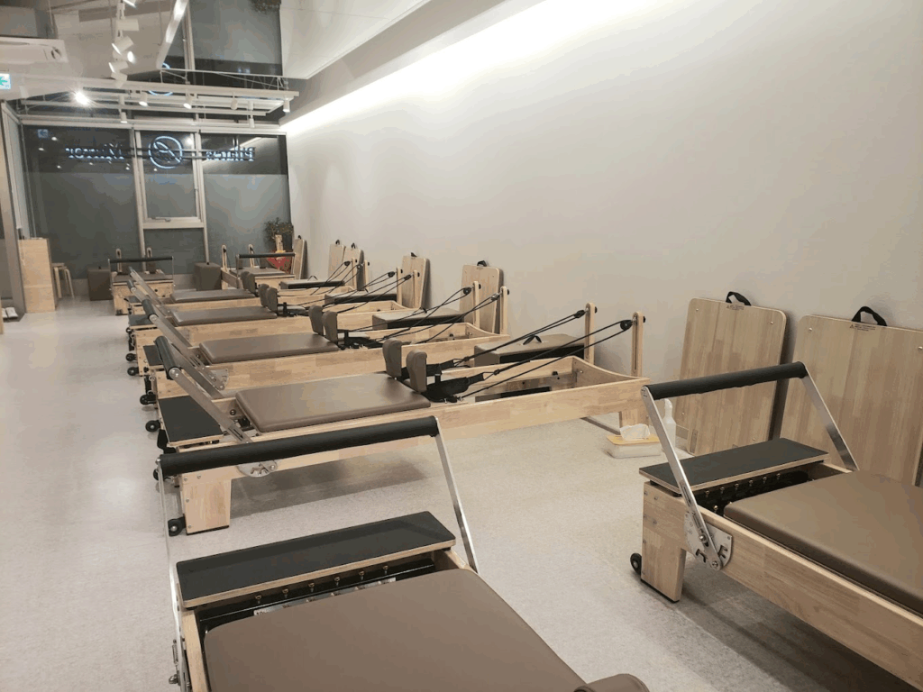成城学園前にあるピラティススタジオ「Pilates Mirror 成城学園前」